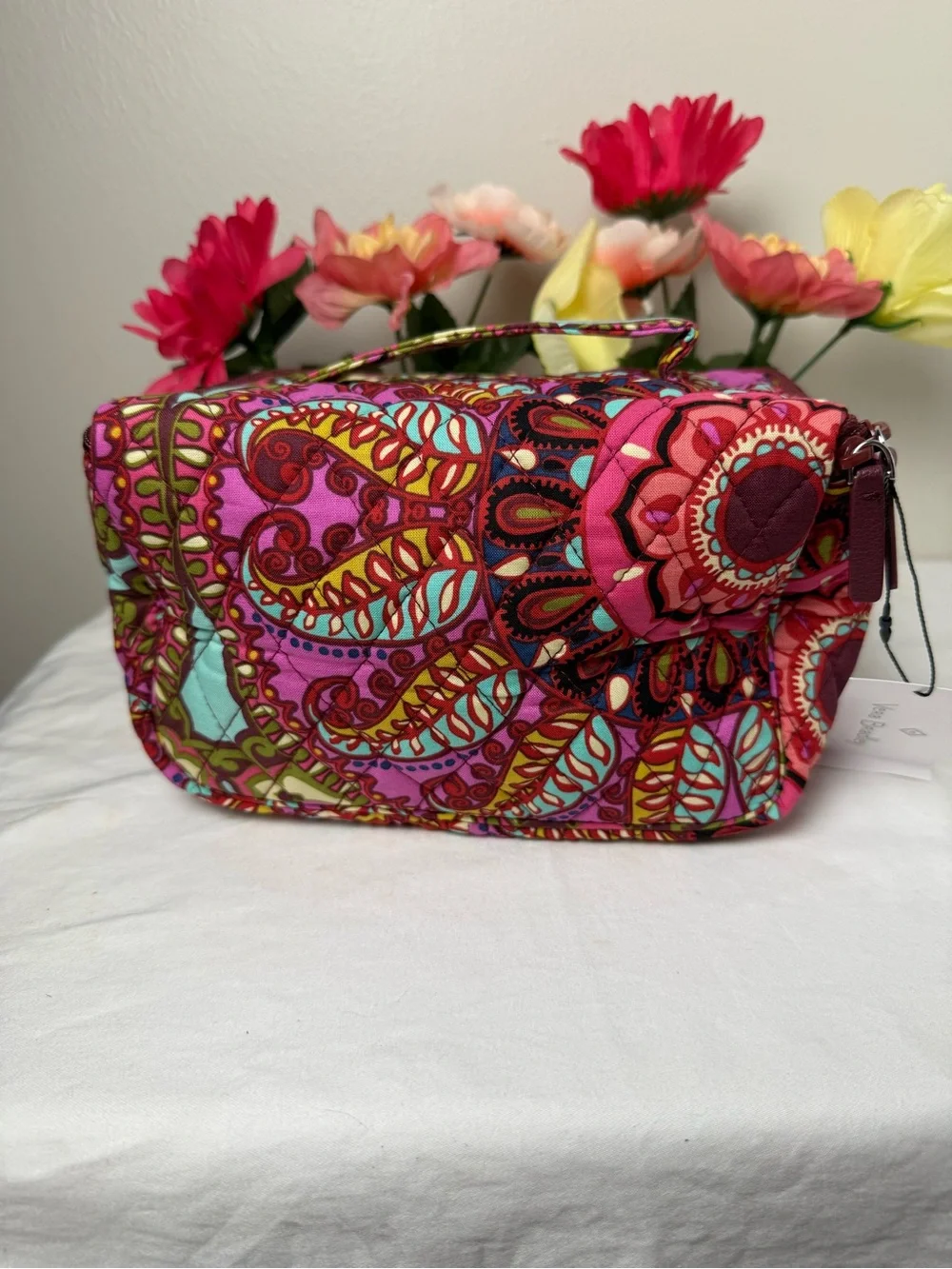 NWT Vera Bradley Resort Medallion Travel Cosmetic Bag Retired Pattern - Picture 5 of 11